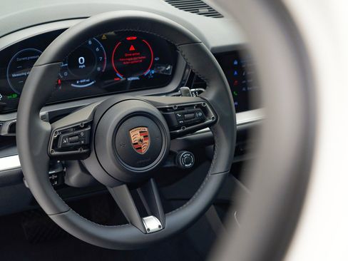 New 2026 Porsche Cayenne Coupe image 22