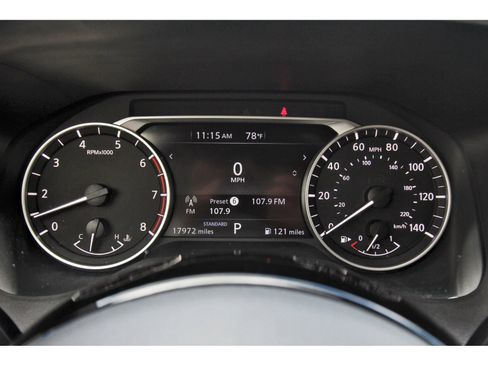 Used 2023 Nissan Rogue SV w/ SV Premium B Package image 16