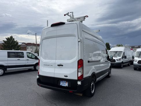 Used 2022 Ford Transit 250 148 High Roof RWD image 3