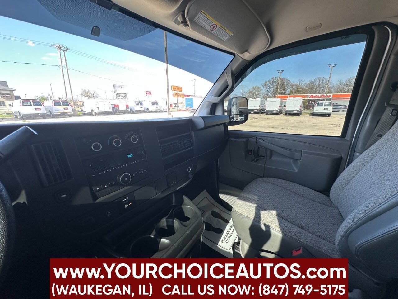 Used 2016 Chevrolet Express 2500 RWD image 28