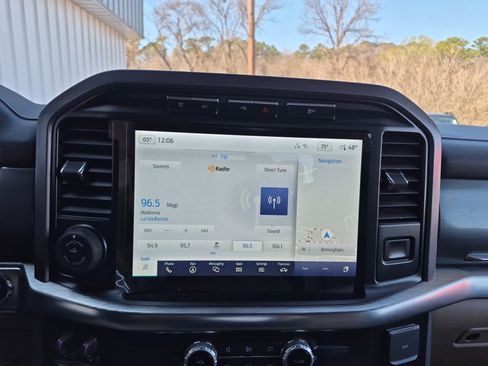 Certified 2023 Ford F150 Lariat w/ Equipment Group 502A High image 38