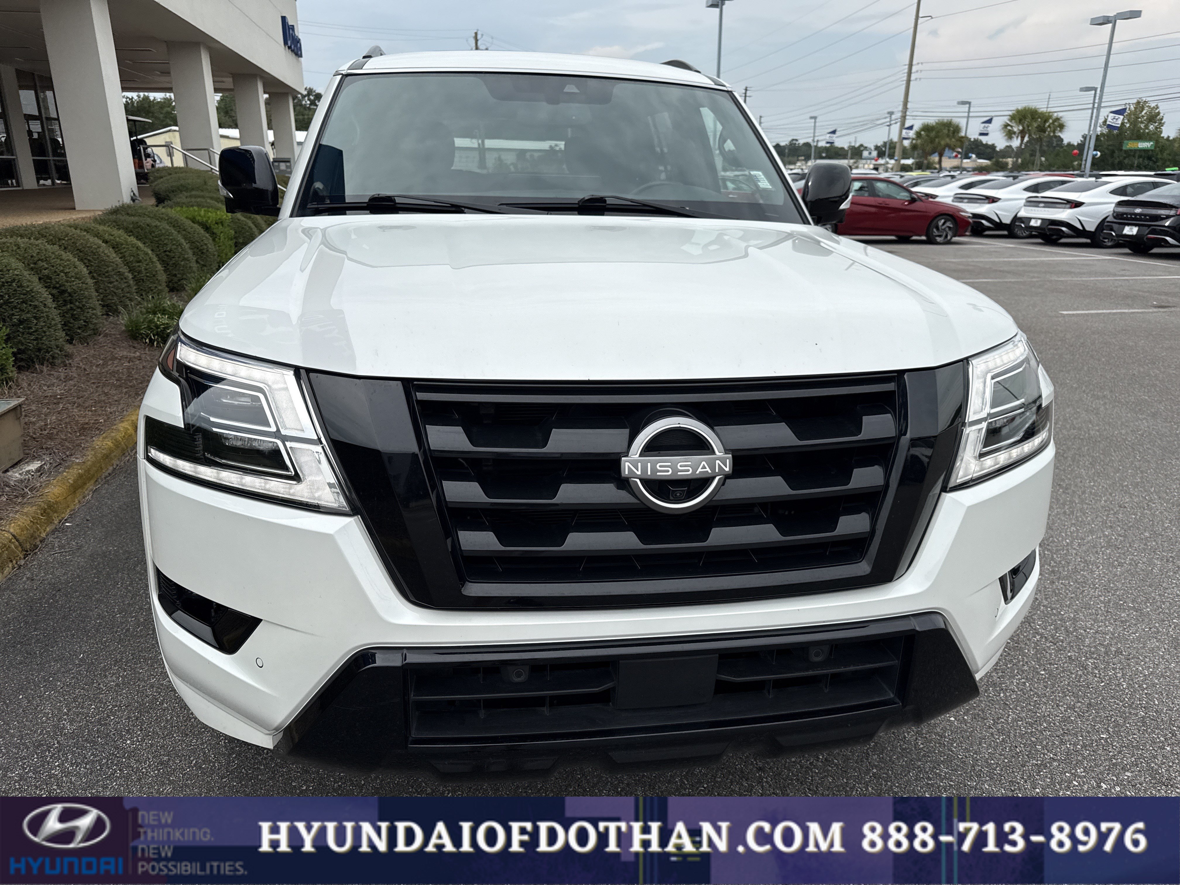 Used 2023 Nissan Armada SL w/ Midnight Edition Package RWD image 6