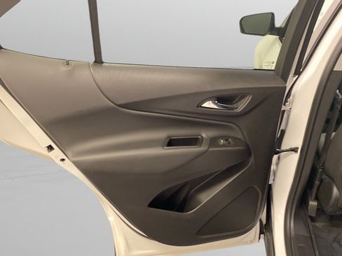 Used 2024 Chevrolet Equinox LT w/ LPO, Floor Liner Package AWD/4WD image 27