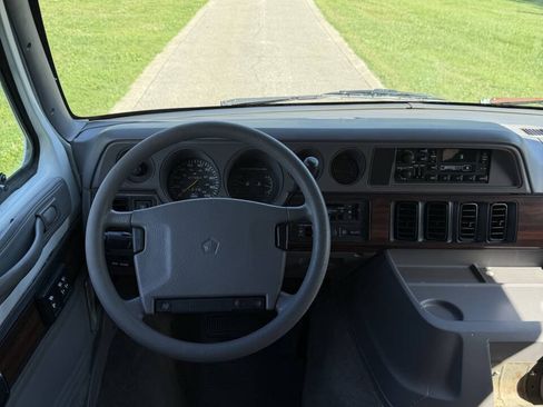 Used 1994 Dodge B350 RWD image 31