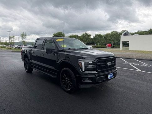 Used 2025 Ford F150 Lariat AWD/4WD image 4