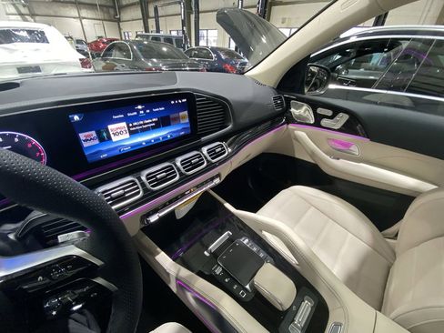 Certified 2026 Mercedes-Benz GLS 450 4MATIC image 8