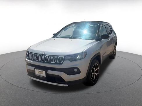 Used 2025 Jeep Compass Limited AWD/4WD image 7