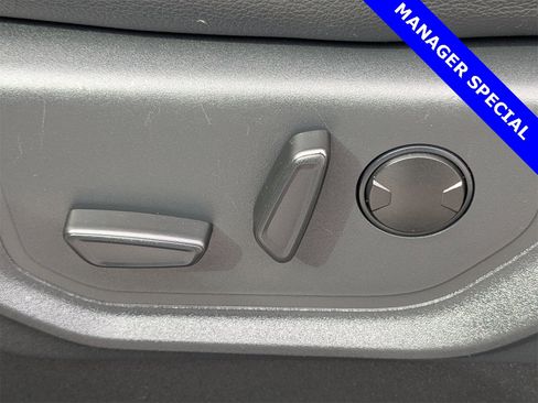 Used 2022 Ford F350 Lariat image 21