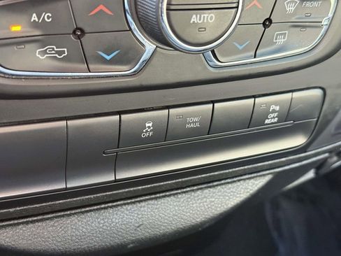 Used 2022 RAM 1500 Classic Warlock w/ Electronics Group AWD/4WD image 28