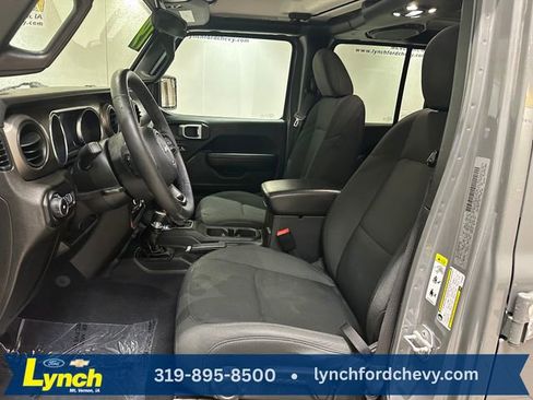 Used 2019 Jeep Wrangler Unlimited Sport S AWD/4WD image 5