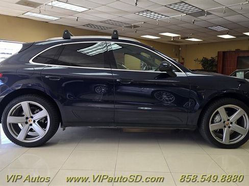 Used 2017 Porsche Macan S AWD/4WD image 4