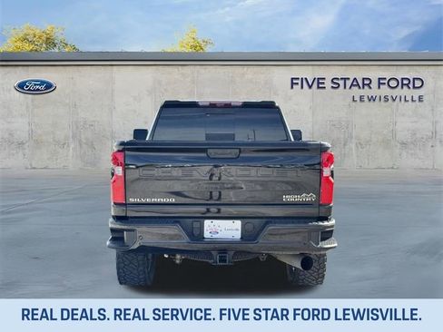Used 2021 Chevrolet Silverado 2500 High Country w/ Technology Package image 5