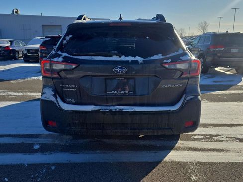 Used 2025 Subaru Outback Premium w/ Popular Package #1A image 14