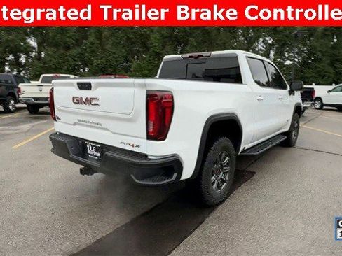 Used 2024 GMC Sierra 1500 AT4X image 10