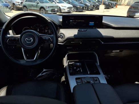 Certified 2025 MAZDA CX-70 Plug-In Hybrid w/ Premium Pkg image 22