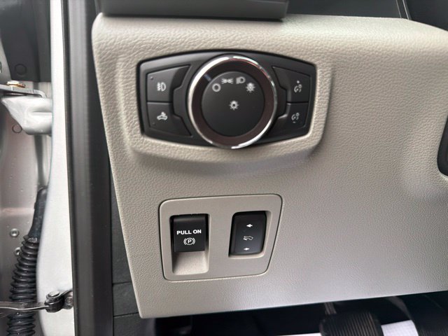 Used 2019 Ford F150 XLT w/ Equipment Group 302A Luxury AWD/4WD image 28