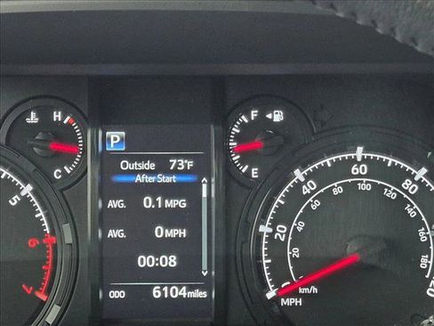 Used 2024 Toyota 4Runner SR5 Premium w/ Moonroof Package RWD image 8