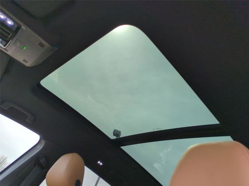 New 2026 Volkswagen Atlas Cross Sport SEL R-Line image 10