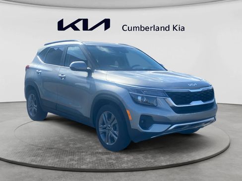 Used 2023 Kia Seltos S FWD image 7