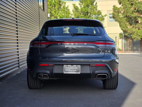 Certified 2025 Porsche Macan AWD/4WD image 6