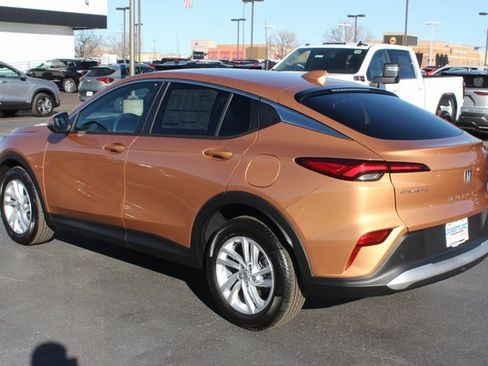 New 2026 Buick Envista Preferred image 9