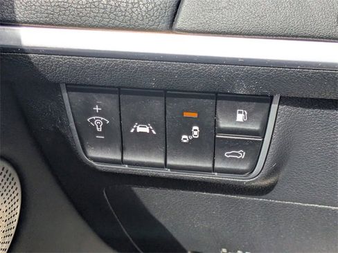 Used 2018 Kia Stinger GT2 image 26