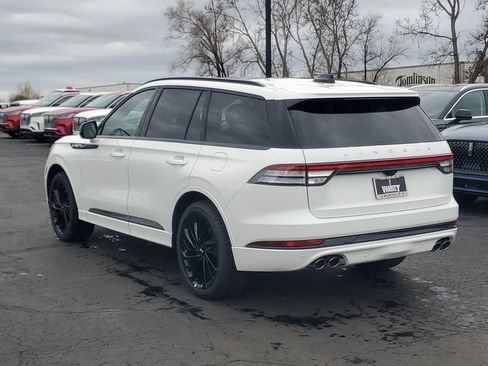 New 2026 Lincoln Aviator Reserve AWD/4WD image 3