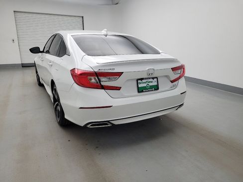 Used 2018 Honda Accord Sport image 6