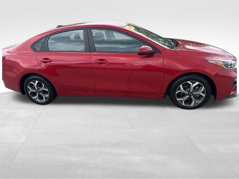 Used 2021 Kia Forte LXS FWD image 8