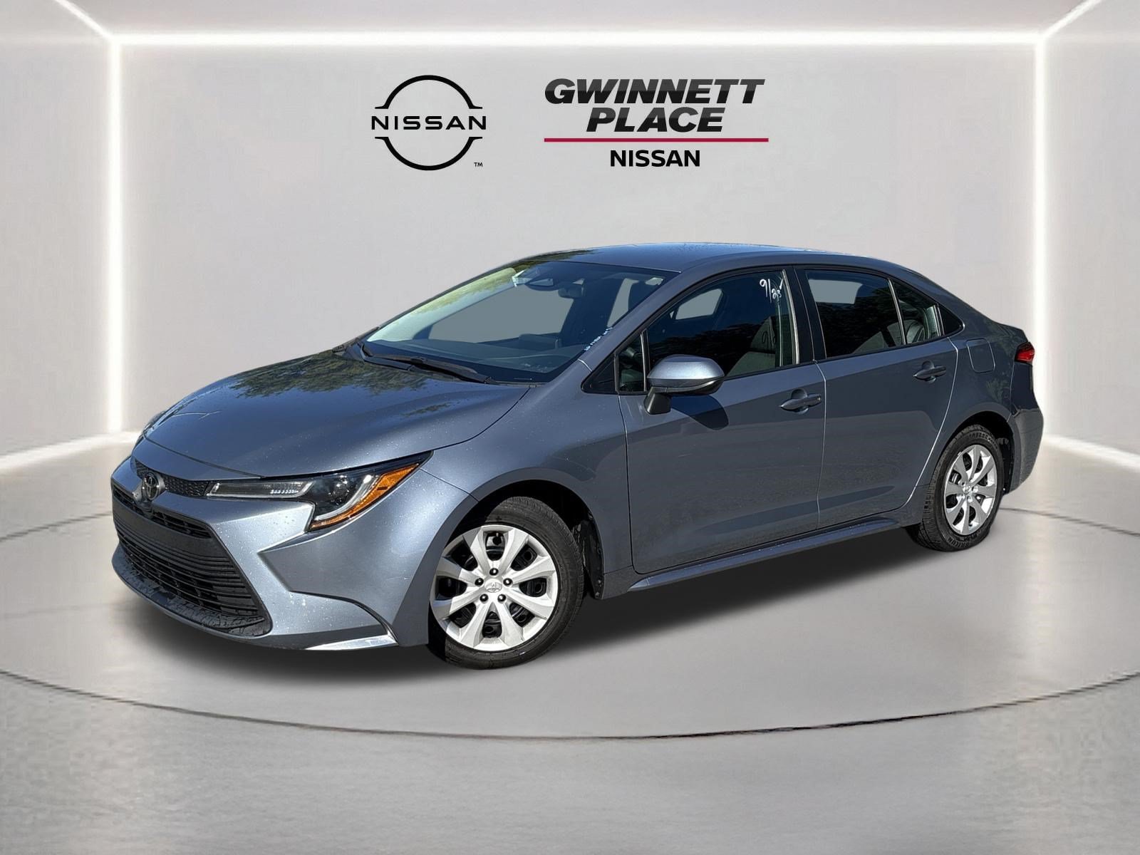Used 2024 Toyota Corolla LE FWD image 1