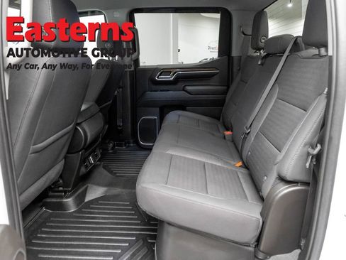 Used 2023 Chevrolet Silverado 1500 LT AWD/4WD image 22