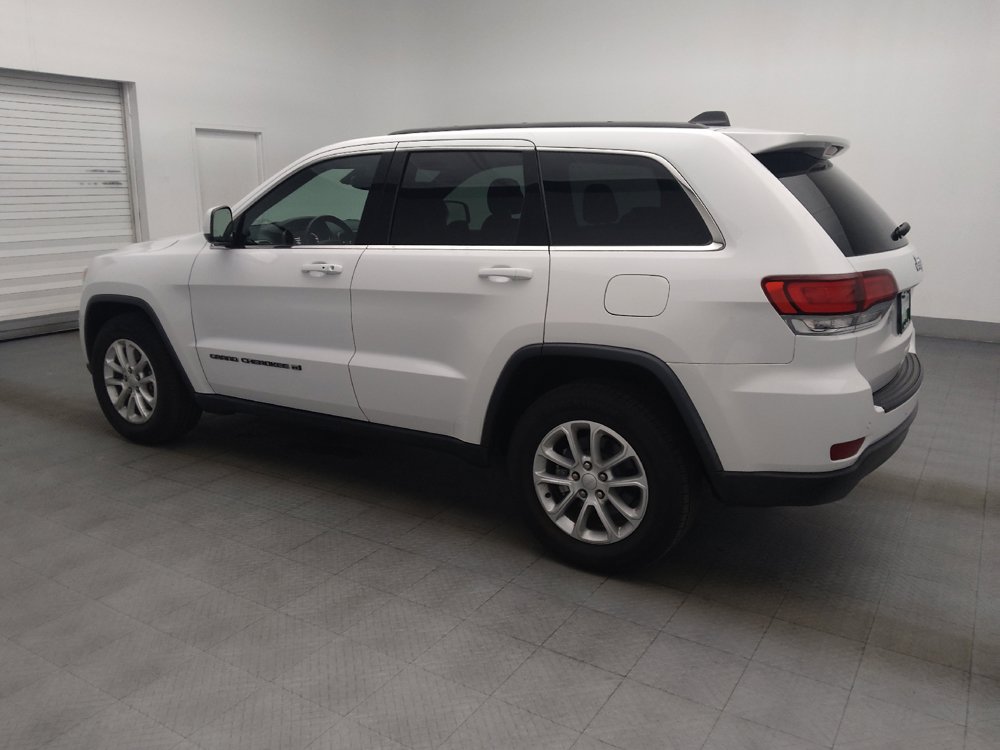 Used 2022 Jeep Grand Cherokee Laredo E w/ Security & Convenience Group RWD image 3