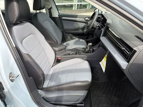 New 2026 Volkswagen Jetta SE FWD image 25