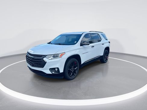 Used 2020 Chevrolet Traverse Premier w/ Redline Edition AWD/4WD image 5