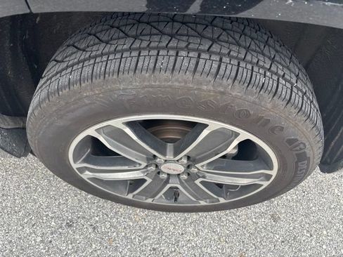 Used 2017 GMC Acadia Denali AWD/4WD image 6