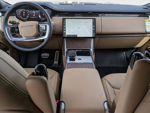 New 2025 Land Rover Range Rover SE image 16