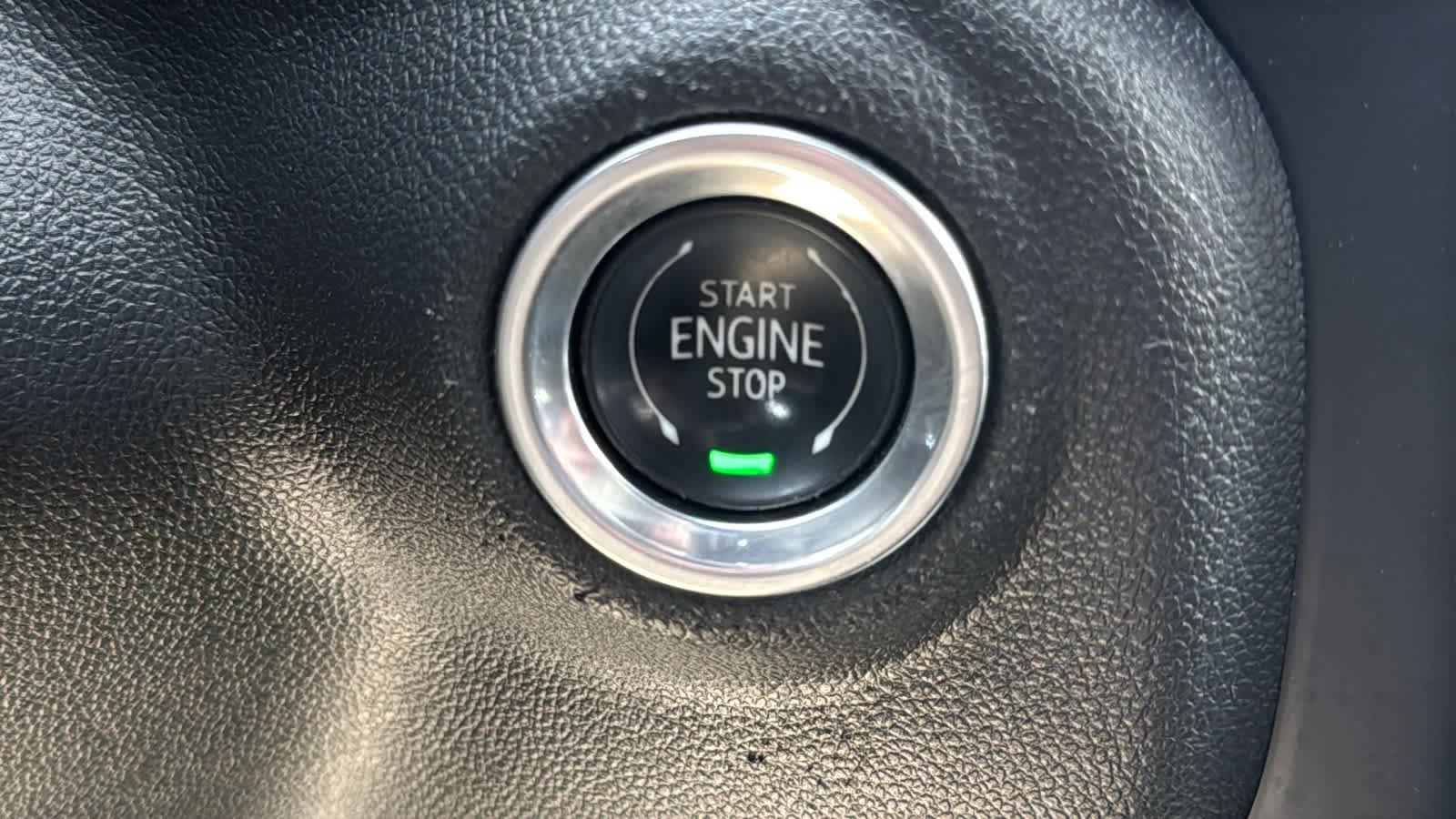 Used 2022 Chevrolet Silverado 1500 LT AWD/4WD image 18