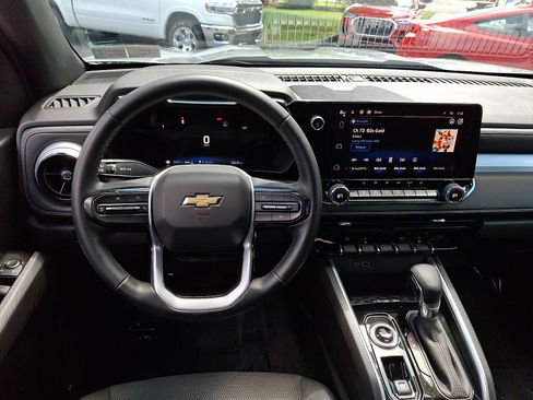 Used 2023 Chevrolet Colorado LT w/ LT Convenience Package II AWD/4WD image 12