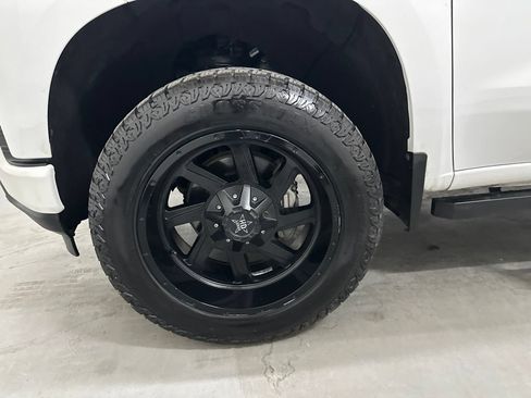 Used 2020 Chevrolet Silverado 1500 Custom w/ Custom Value Package RWD image 59