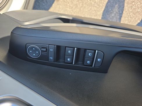 Used 2023 Kia Soul LX image 27