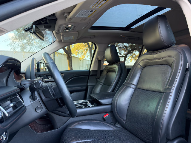 Used 2023 Lincoln Aviator Reserve w/ Equipment Group 201A RWD image 7