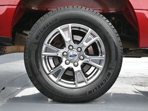 Used 2015 Ford F150 XLT w/ Equipment Group 302A Luxury image 17