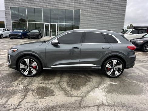 Certified 2025 Audi SQ5 Premium Plus w/ Premium Plus Package AWD/4WD image 8