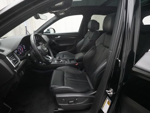 Used 2018 Audi SQ5 Premium Plus w/ S Sport Package AWD/4WD image 7