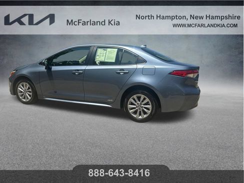 Used 2023 Toyota Corolla LE w/ LE Convenience Package AWD/4WD image 4