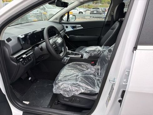 New 2026 Kia Sportage EX AWD/4WD image 13
