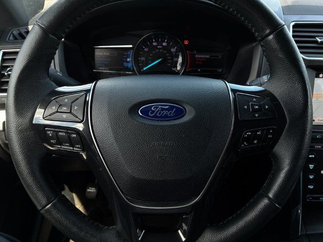 Used 2018 Ford Explorer Limited AWD/4WD image 25