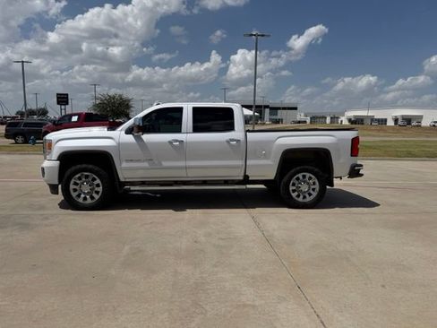 Used 2019 GMC Sierra 2500 Denali AWD/4WD image 7