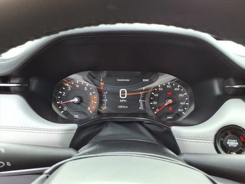 Used 2025 Jeep Compass Limited AWD/4WD image 16