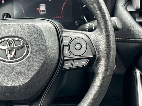 Used 2023 Toyota RAV4 XLE AWD/4WD image 20